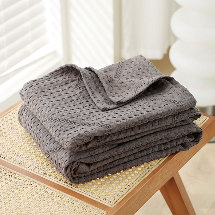 91家纺网 家纺一手货源 找家纺 朴尔家纺-毛巾被 2026新款全棉纯棉摩拉山峦风立体透气蜂窝华夫格纱布毛巾被-朴尔经典款常年备货 波浪华夫格-咖