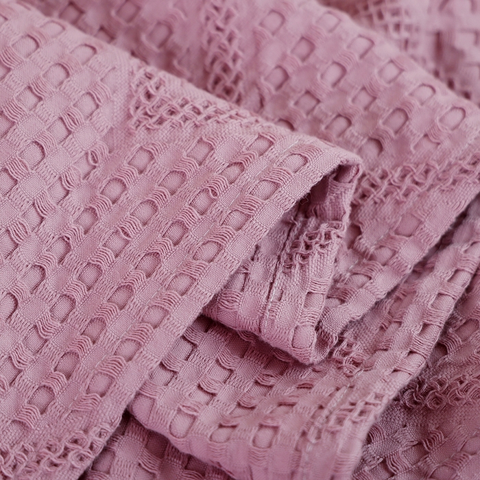 91家纺网 家纺一手货源 找家纺 朴尔家纺-毛巾被 2026新款全棉纯棉摩拉山峦风立体透气蜂窝华夫格纱布毛巾被-朴尔经典款常年备货 波浪华夫格-粉