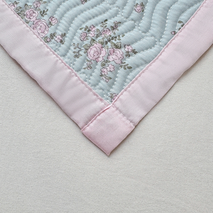 91家纺网 家纺一手货源 找家纺 满座家居 2026 新款莫代尔天丝床盖三件套小清新床盖（含手提包装） 江南