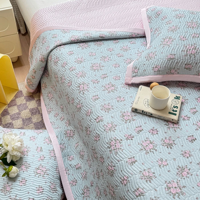 91家纺网 家纺一手货源 找家纺 满座家居 2026 新款莫代尔天丝床盖三件套小清新床盖（含手提包装） 江南