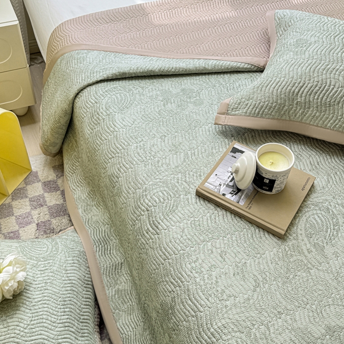 91家纺网 家纺一手货源 找家纺 满座家居 2026 新款莫代尔天丝床盖三件套小清新床盖（含手提包装） 香岛巴黎