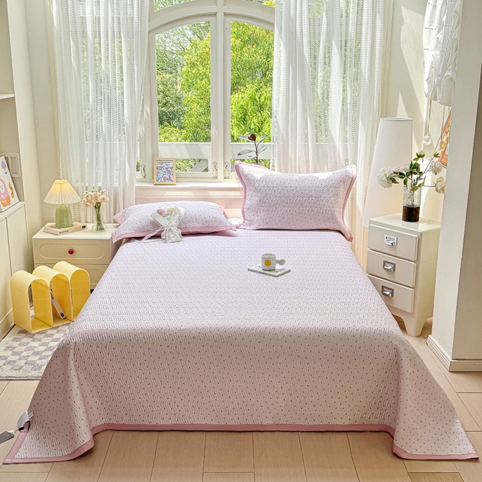 91家纺网 家纺一手货源 找家纺 满座家居 2026 新款莫代尔天丝床盖三件套小清新床盖（含手提包装） 小樱桃