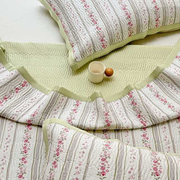 91家纺网 家纺一手货源 找家纺 满座家居 2026 新款莫代尔天丝床盖三件套小清新床盖（含手提包装） 云水谣