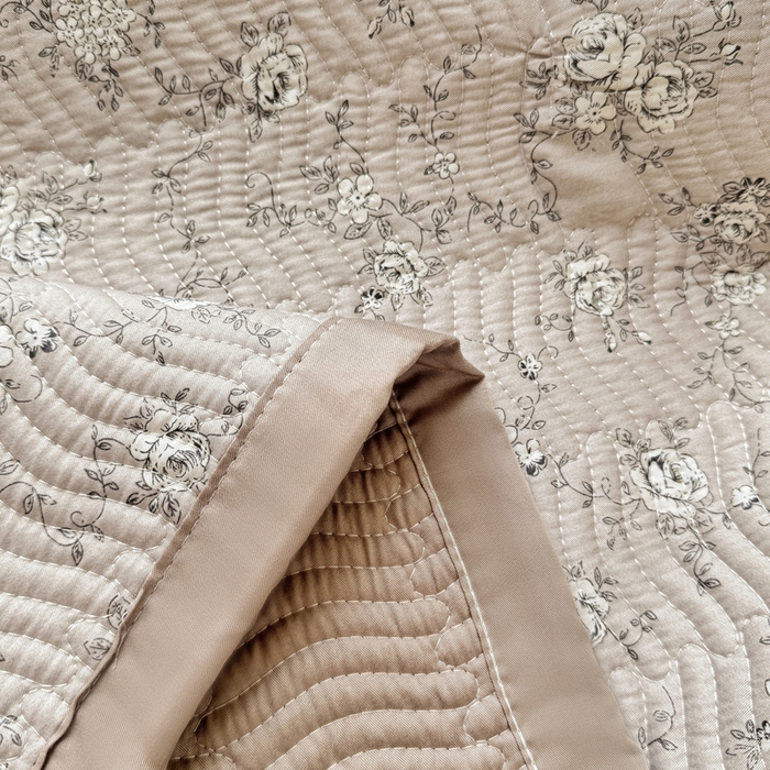 91家纺网 家纺一手货源 找家纺 满座家居 2026 新款莫代尔天丝床盖三件套小清新床盖（含手提包装） 云朵轻语