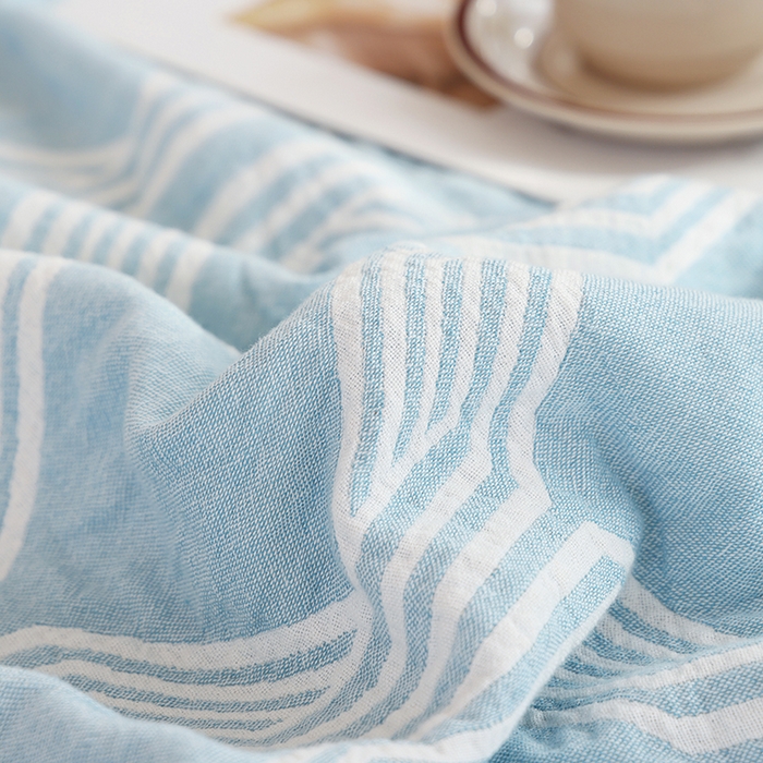 91家纺网 家纺一手货源 找家纺 朴尔家纺-毛巾被 2026新款伯尔尼风格全棉加厚三层纱布毛巾被-朴尔经典款常年备货 浮光-蓝