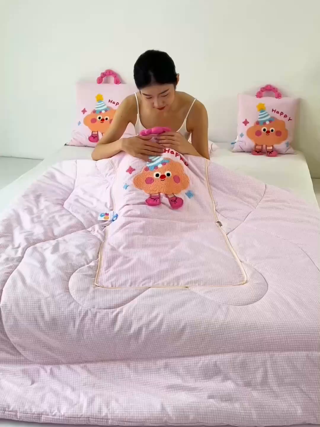 91家纺网 家纺一手货源 找家纺 （总）雷娜家居 2026新款水洗木棉手提款云朵曲奇抱枕被