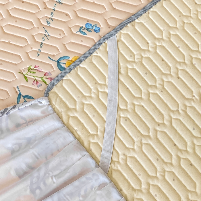 91家纺网 家纺一手货源 找家纺 麋兔 2025新款冰丝床裙乳胶凉席席子 米娅