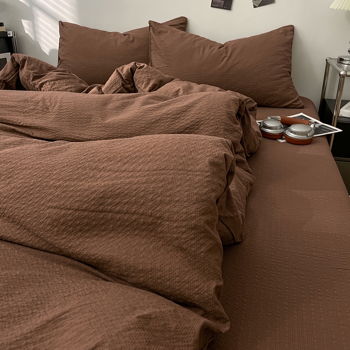 91家纺网 家纺一手货源 找家纺 彩韵家纺 2026新款软糯泡芙纱纯色四件套 泡芙-焦糖浓棕