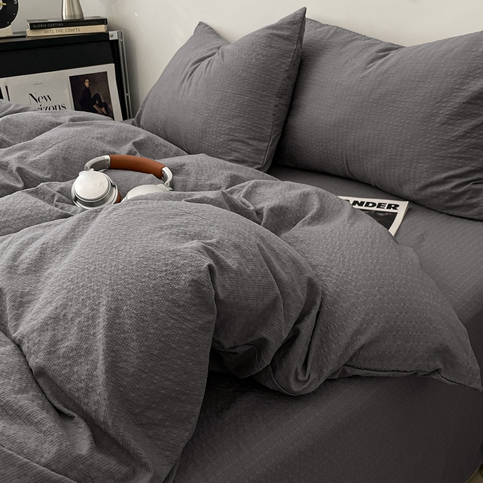 91家纺网 家纺一手货源 找家纺 彩韵家纺 2026新款软糯泡芙纱纯色四件套 泡芙-冷川烟灰