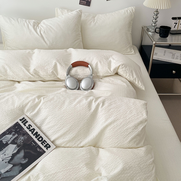 91家纺网 家纺一手货源 找家纺 彩韵家纺 2026新款软糯泡芙纱纯色四件套 泡芙-奶霜米白