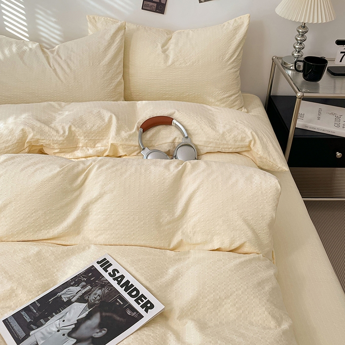 91家纺网 家纺一手货源 找家纺 彩韵家纺 2026新款软糯泡芙纱纯色四件套 泡芙-奶杏暖白