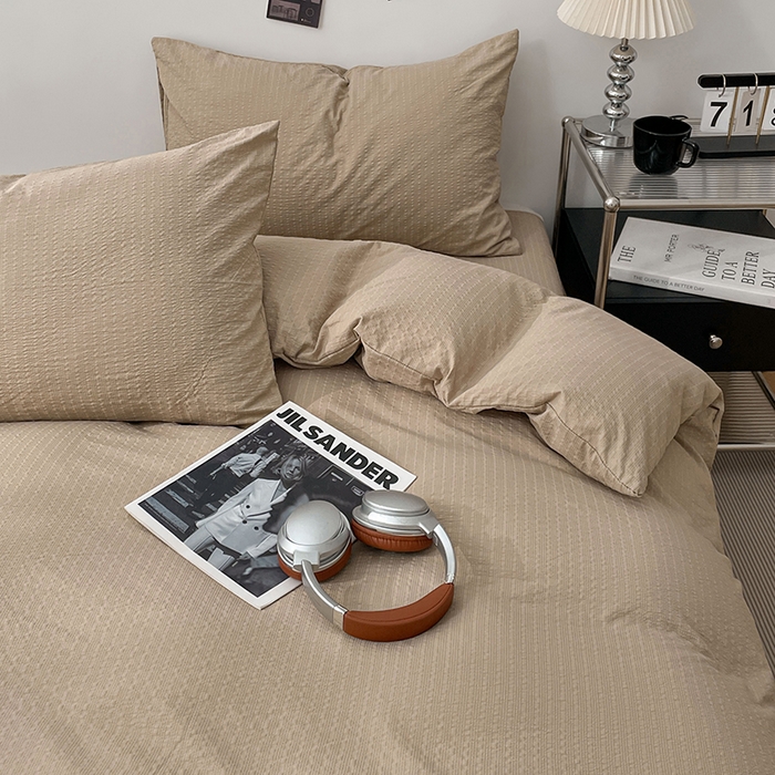 91家纺网 家纺一手货源 找家纺 彩韵家纺 2026新款软糯泡芙纱纯色四件套 泡芙-燕麦柔咖