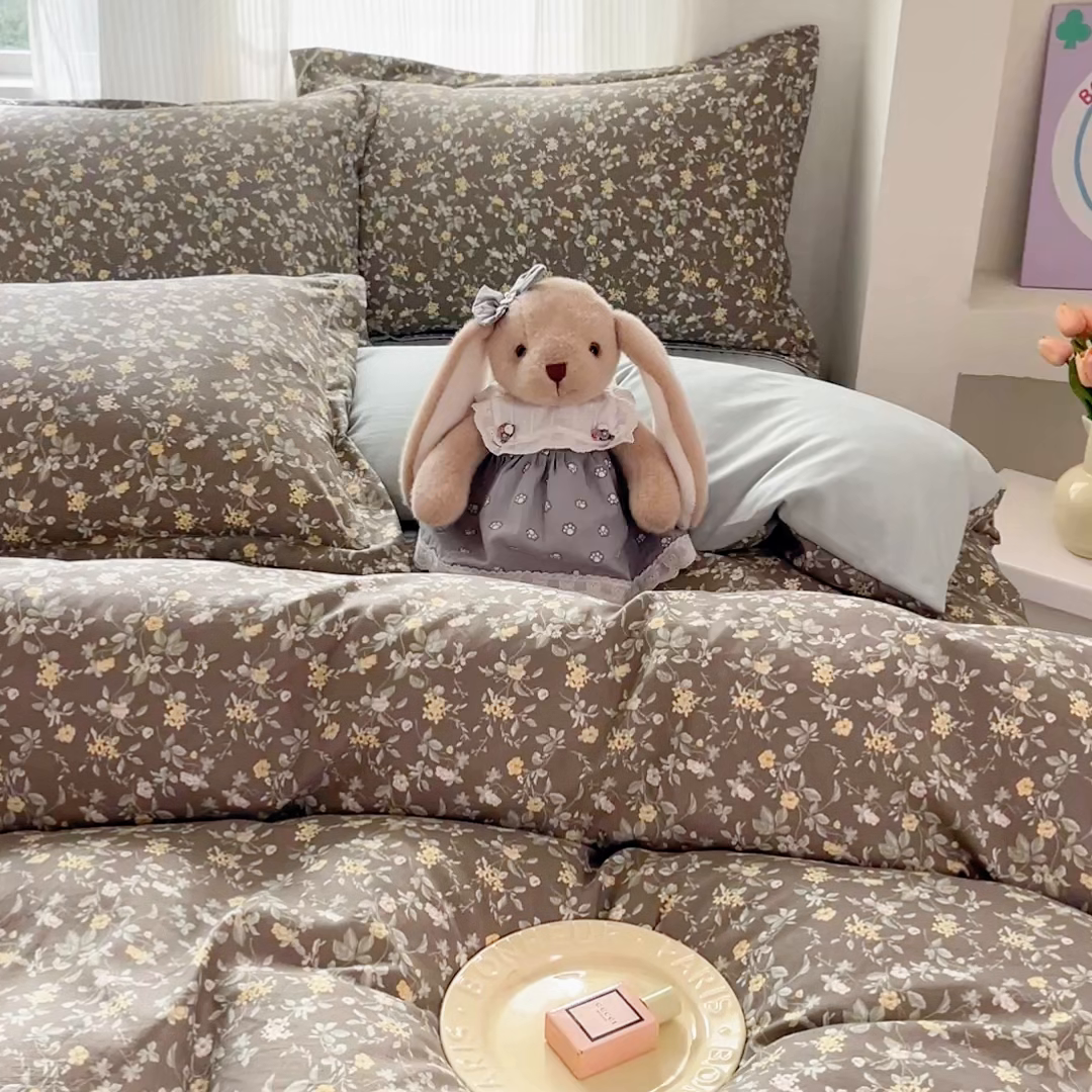 91家纺网 家纺一手货源 找家纺 尚美 2026新款简约印花床盖四件套 春眠