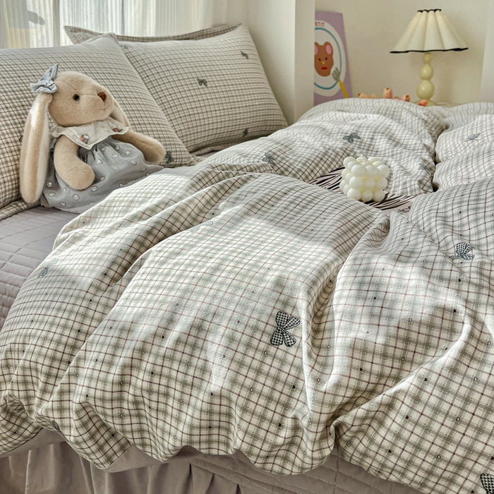 91家纺网 家纺一手货源 找家纺 尚美 2026新款简约印花床盖四件套 格子蝴蝶结