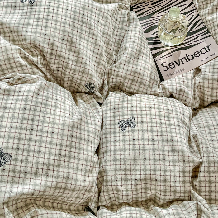 91家纺网 家纺一手货源 找家纺 尚美 2026新款简约印花床盖四件套 格子蝴蝶结