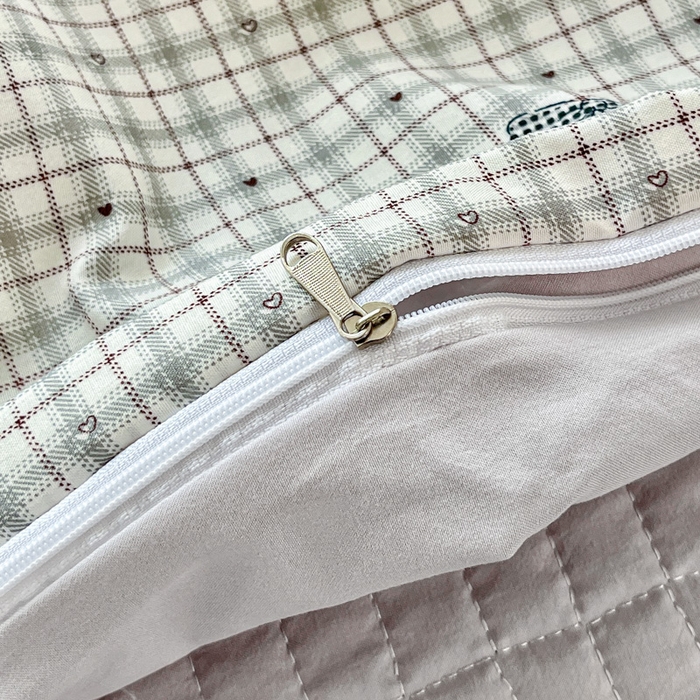 91家纺网 家纺一手货源 找家纺 尚美 2026新款简约印花床盖四件套 格子蝴蝶结