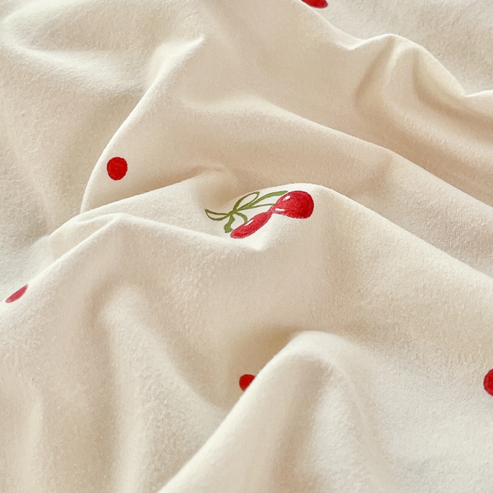 91家纺网 家纺一手货源 找家纺 尚美 2026新款简约印花床盖四件套 红樱