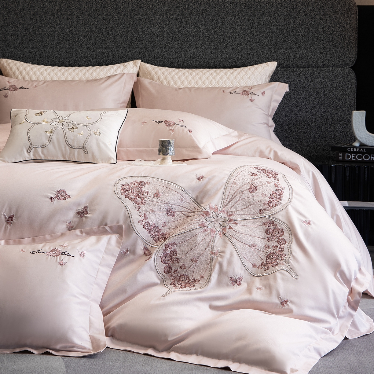 91家纺网 家纺一手货源 找家纺 （总）东方合美（原：皇家传奇） 2026春夏新款长绒棉纯棉刺绣四件套-碟语森眠