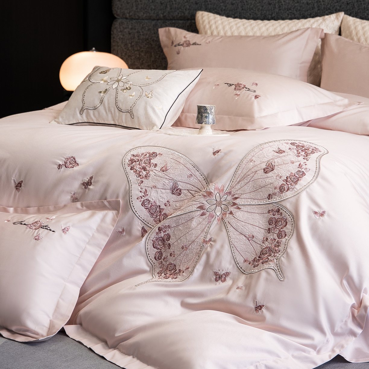 91家纺网 家纺一手货源 找家纺 东方合美（原：皇家传奇） 2026春夏新款长绒棉纯棉刺绣四件套-碟语森眠 碟语森眠-粉