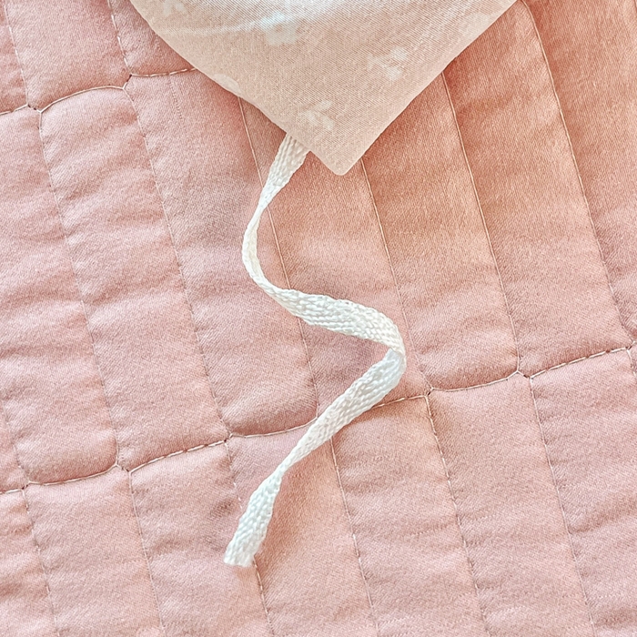 91家纺网 家纺一手货源 找家纺 尚美 2026新款简约印花床盖四件套 花间-豆沙