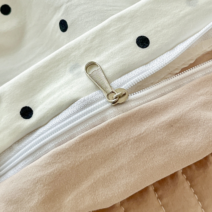 91家纺网 家纺一手货源 找家纺 尚美 2026新款简约印花床盖四件套 米波点