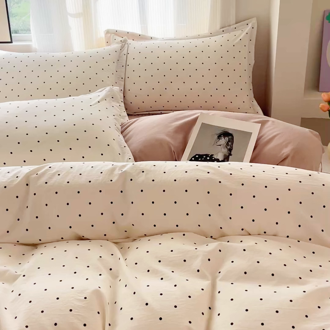 91家纺网 家纺一手货源 找家纺 尚美 2026新款简约印花床盖四件套 米波点