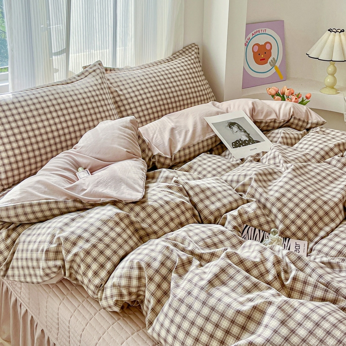 91家纺网 家纺一手货源 找家纺 尚美 2026新款简约印花床盖四件套 奶咖格