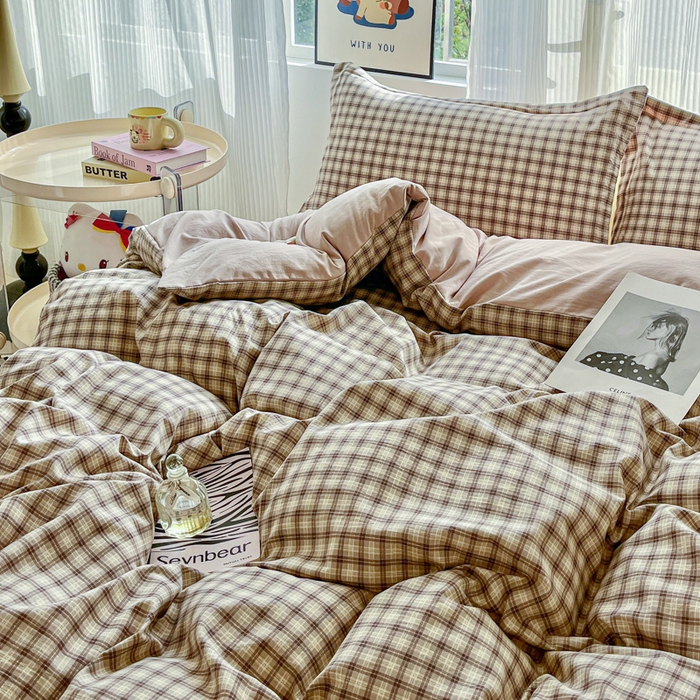 91家纺网 家纺一手货源 找家纺 尚美 2026新款简约印花床盖四件套 奶咖格