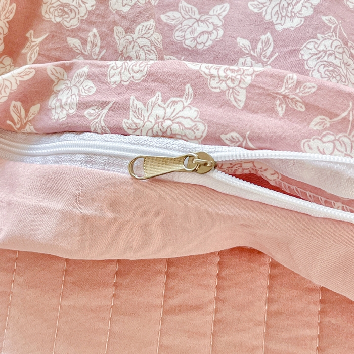 91家纺网 家纺一手货源 找家纺 尚美 2026新款简约印花床盖四件套 雾花-豆沙