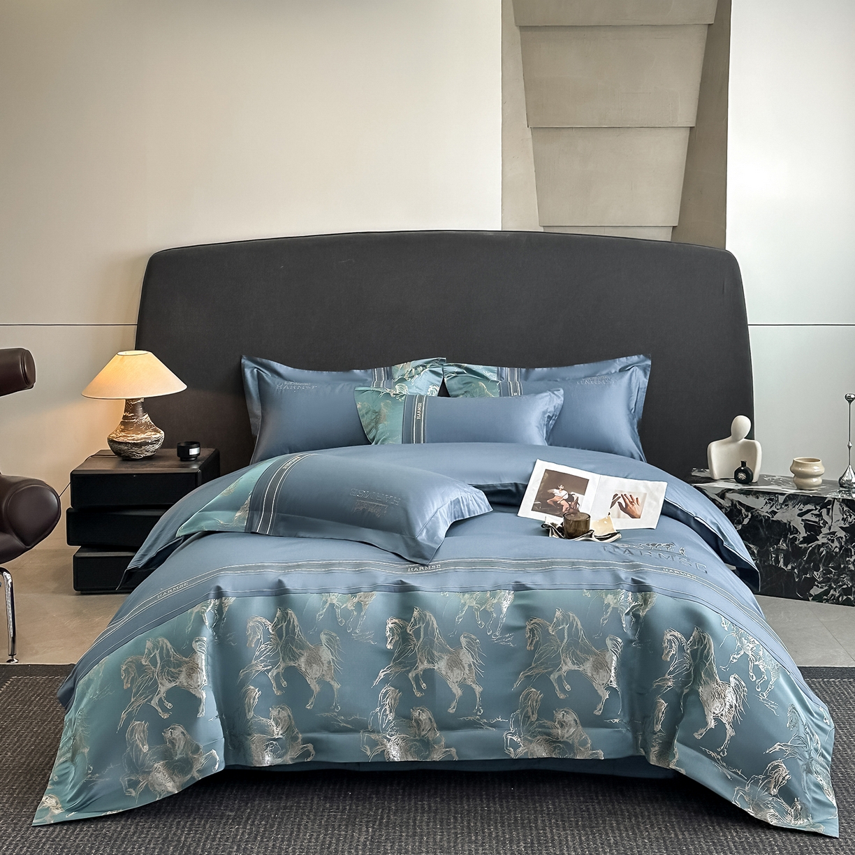 91家纺网 家纺一手货源 找家纺 （总）置顶家纺 2026新款马年爱马亲肤提花刺绣系列四件套