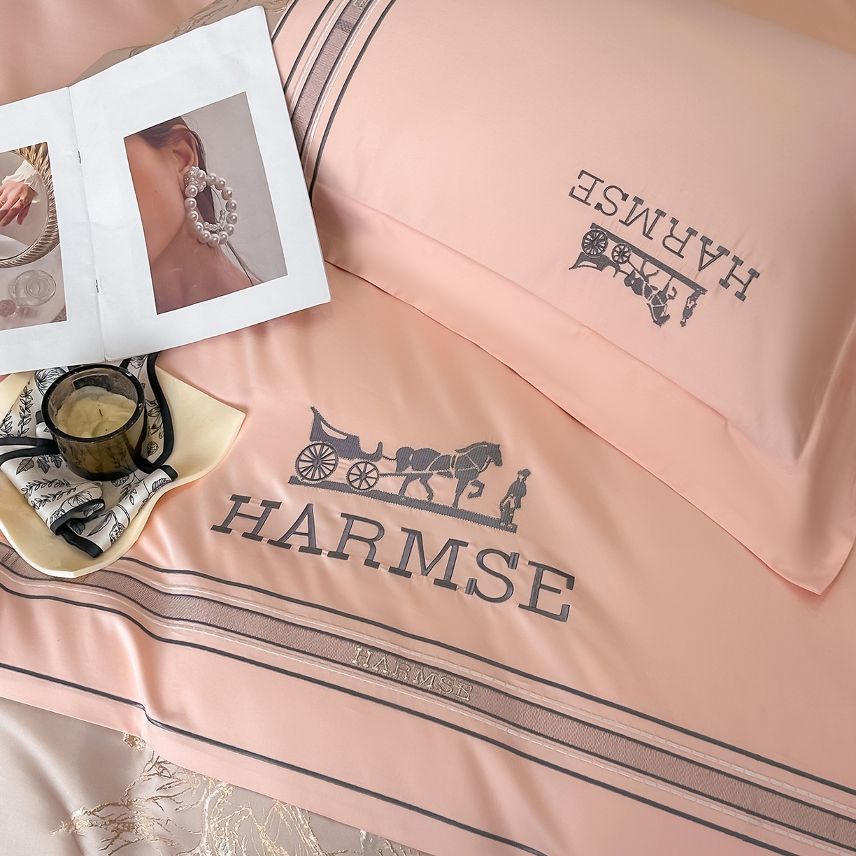 91家纺网 家纺一手货源 找家纺 置顶家纺 2026新款马年爱马亲肤提花刺绣系列四件套 爱马-粉