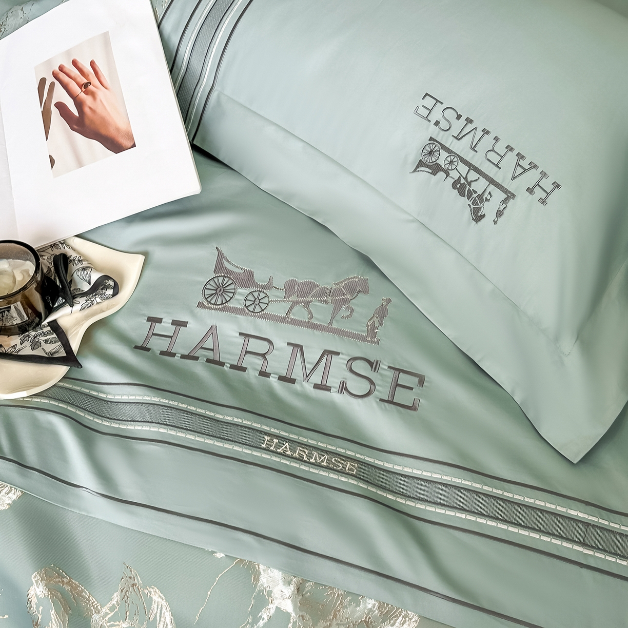 91家纺网 家纺一手货源 找家纺 置顶家纺 2026新款马年爱马亲肤提花刺绣系列四件套 爱马-繁星蓝