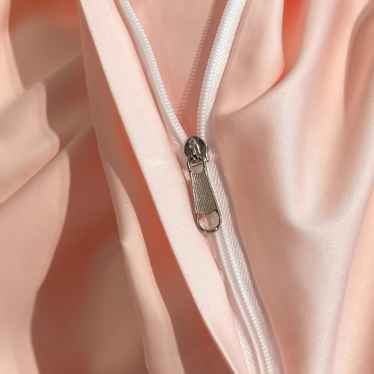 91家纺网 家纺一手货源 找家纺 置顶家纺 2026新款马年爱马亲肤提花刺绣系列四件套 爱马-粉