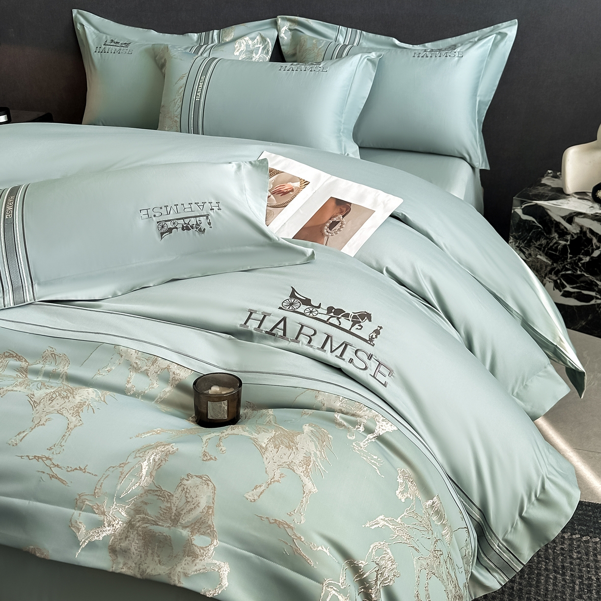 91家纺网 家纺一手货源 找家纺 置顶家纺 2026新款马年爱马亲肤提花刺绣系列四件套 爱马-繁星蓝