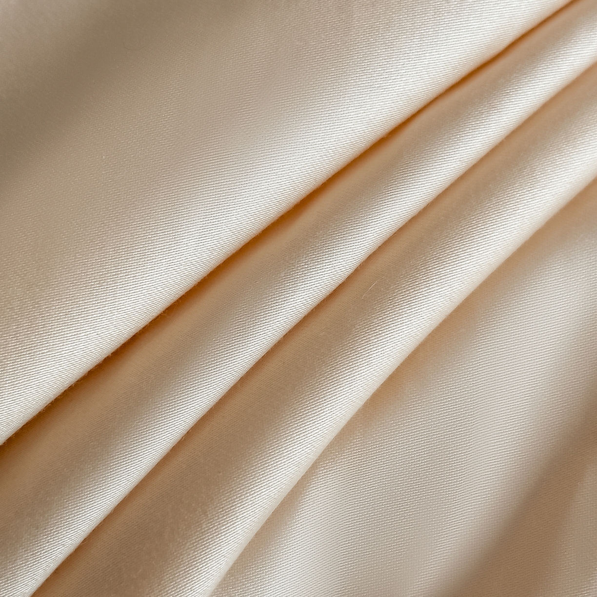 91家纺网 家纺一手货源 找家纺 置顶家纺 2026新款马年爱马亲肤提花刺绣系列四件套 爱马-浅香槟