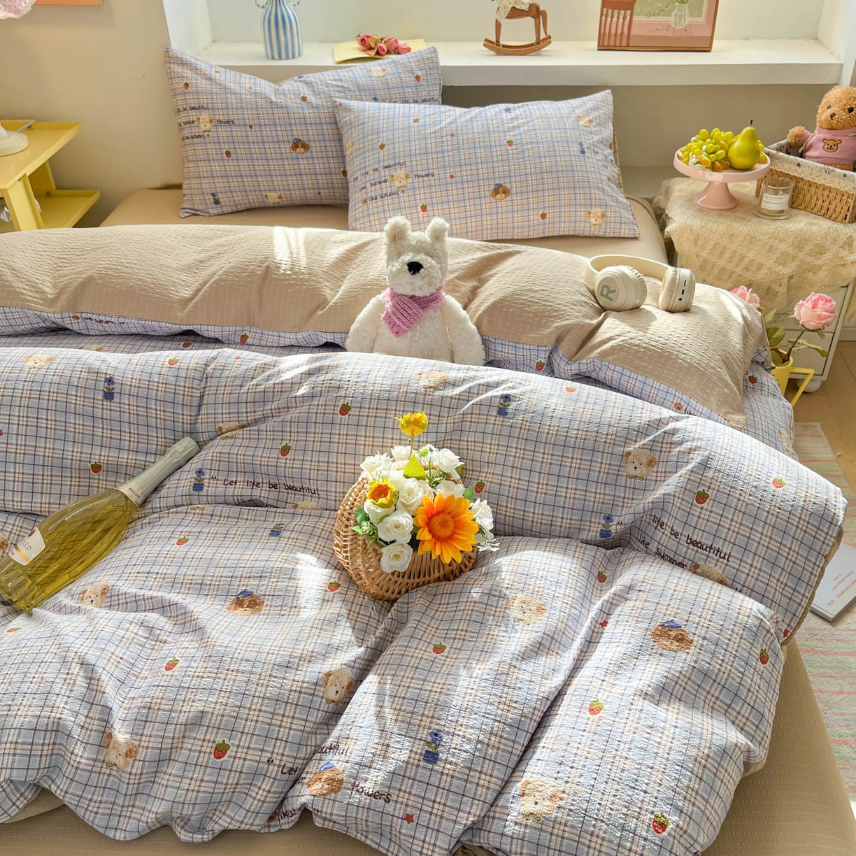 91家纺网 家纺一手货源 找家纺 彩韵家纺 2026新款软糯泡芙纱印花四件套 狗狗乐园