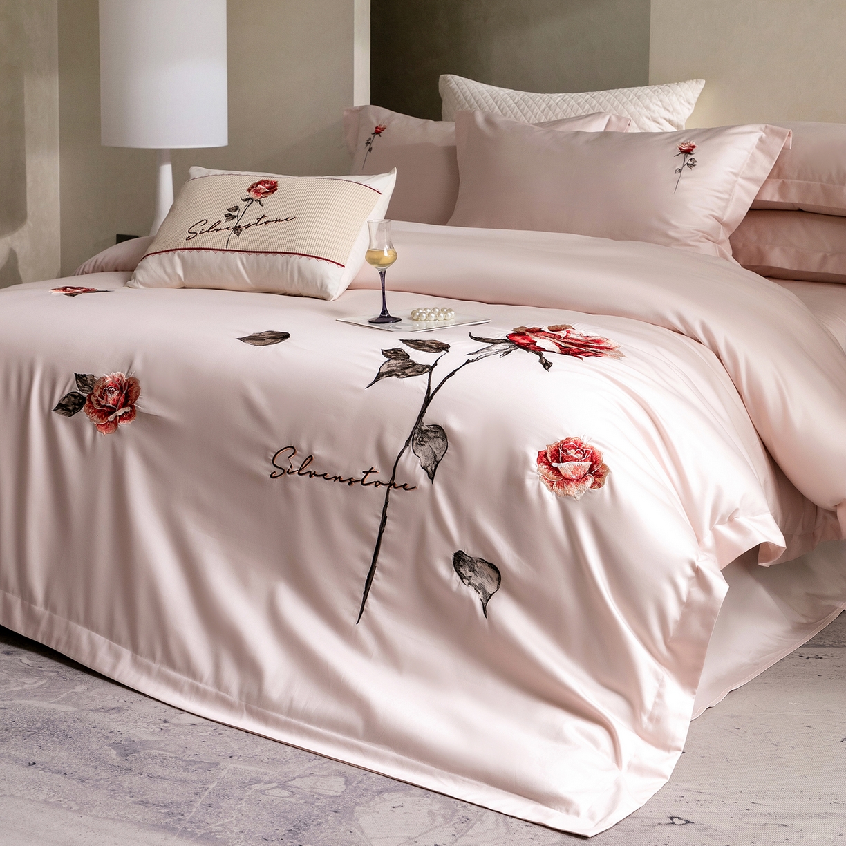 91家纺网 家纺一手货源 找家纺 东方合美（原：皇家传奇） 2026春夏新款长绒棉纯棉刺绣四件套-温情蜜意 温情蜜意-粉