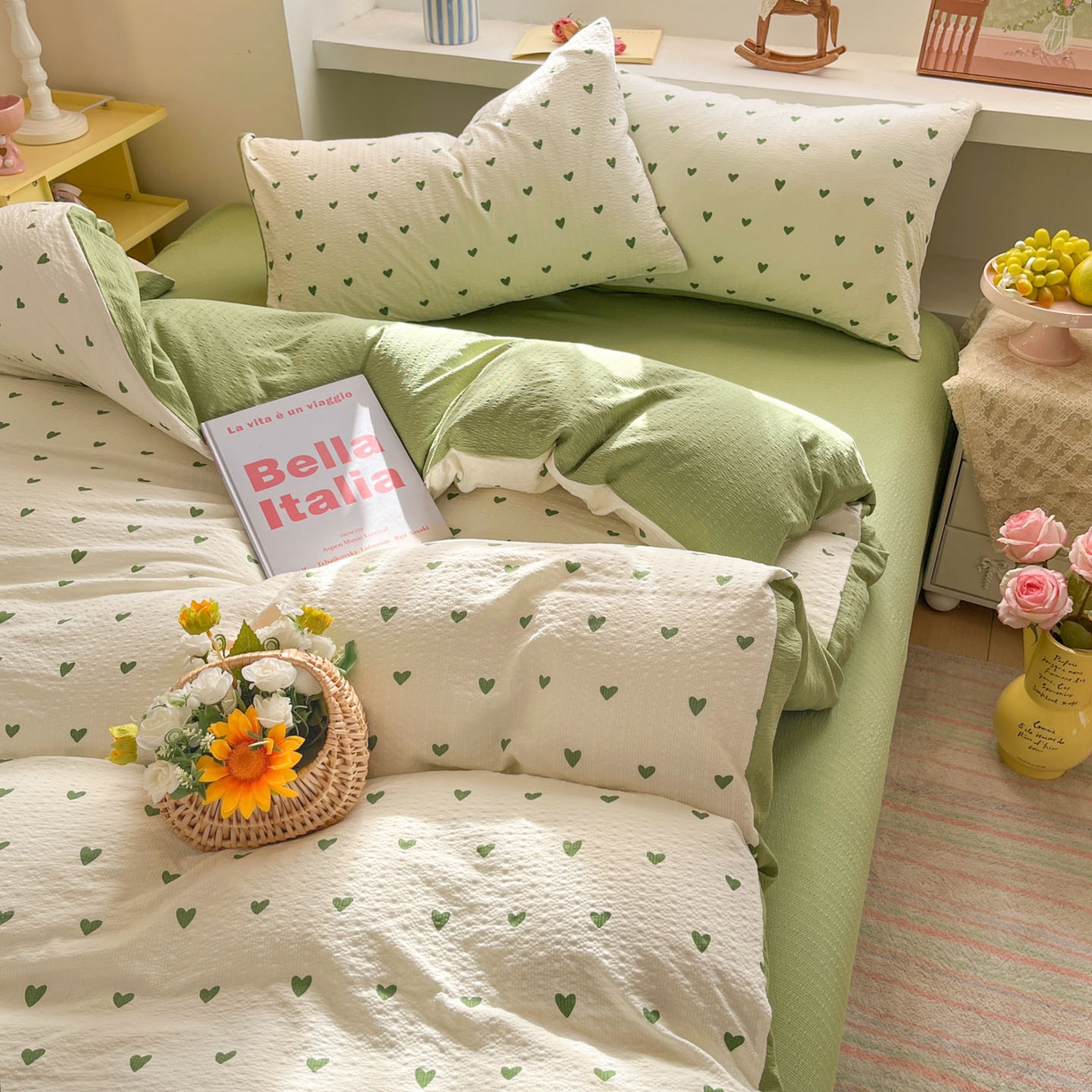 91家纺网 家纺一手货源 找家纺 彩韵家纺 2026新款软糯泡芙纱印花四件套 绿色爱心