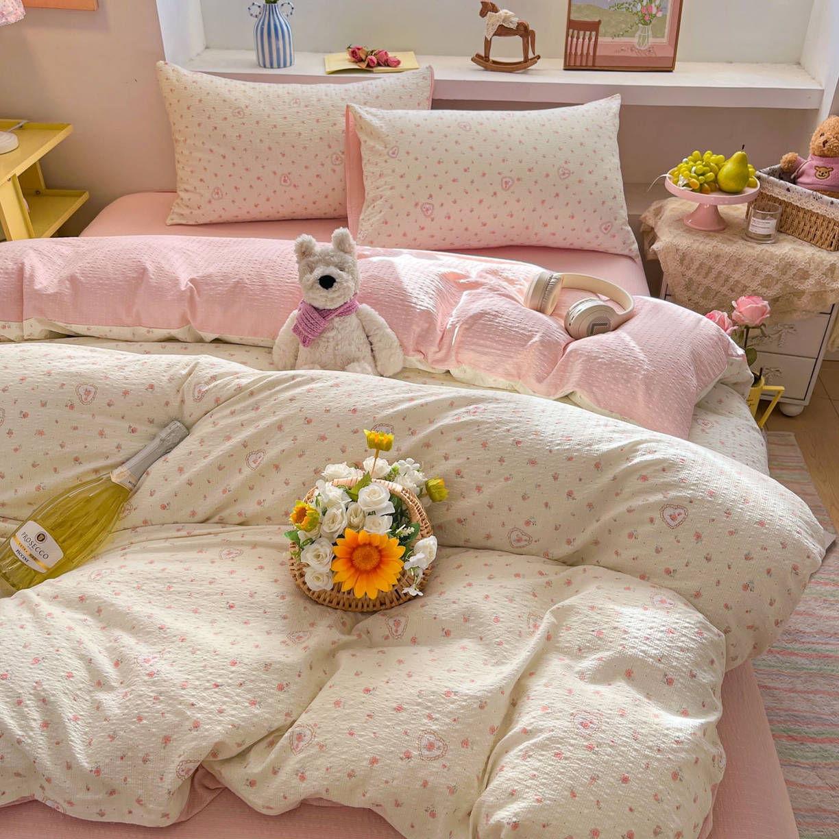 91家纺网 家纺一手货源 找家纺 彩韵家纺 2026新款软糯泡芙纱印花四件套 玫瑰物语