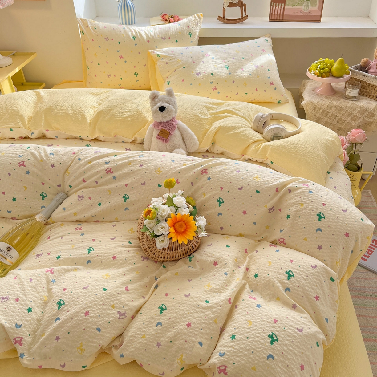 91家纺网 家纺一手货源 找家纺 彩韵家纺 2026新款软糯泡芙纱印花四件套 梦幻世界