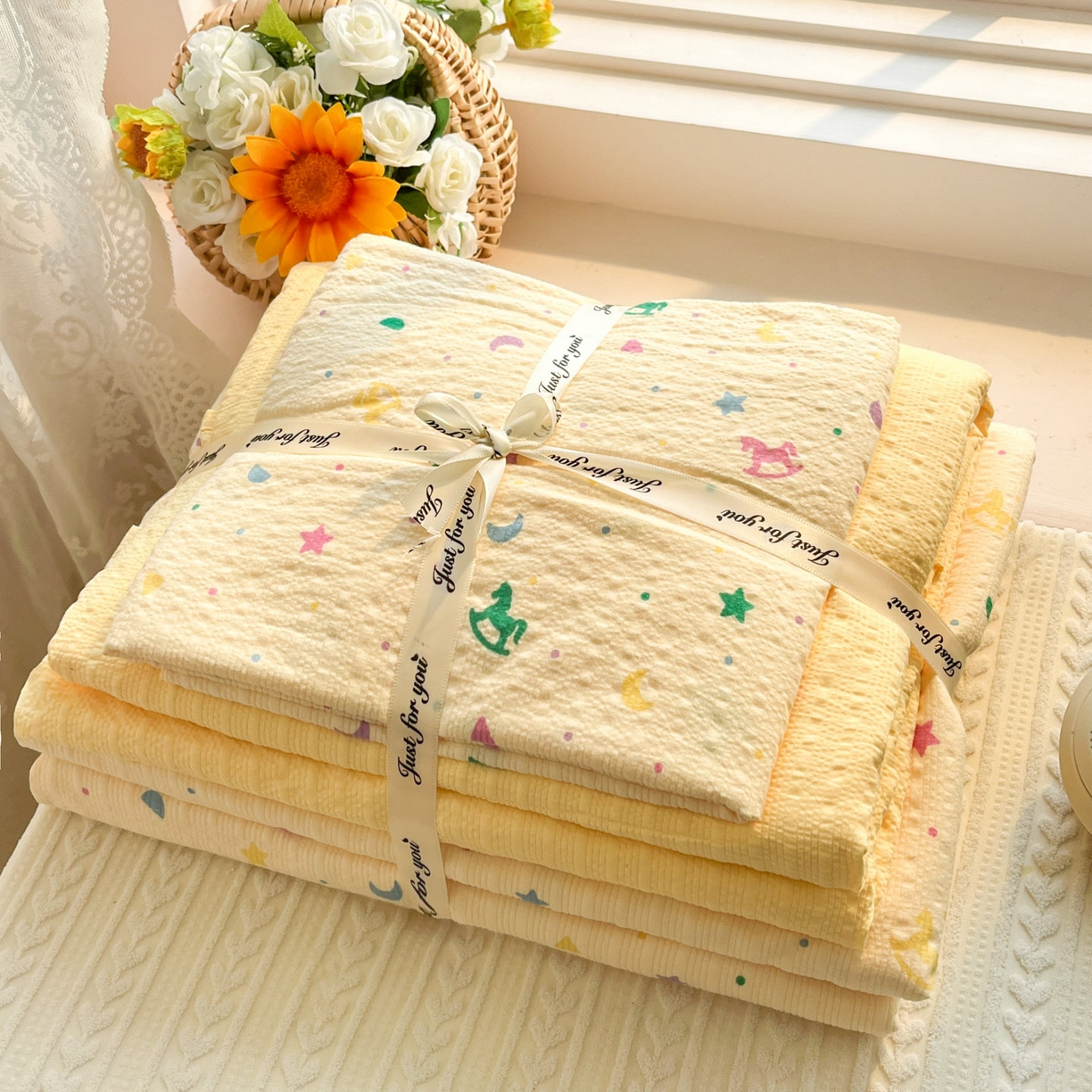 91家纺网 家纺一手货源 找家纺 彩韵家纺 2026新款软糯泡芙纱印花四件套 梦幻世界