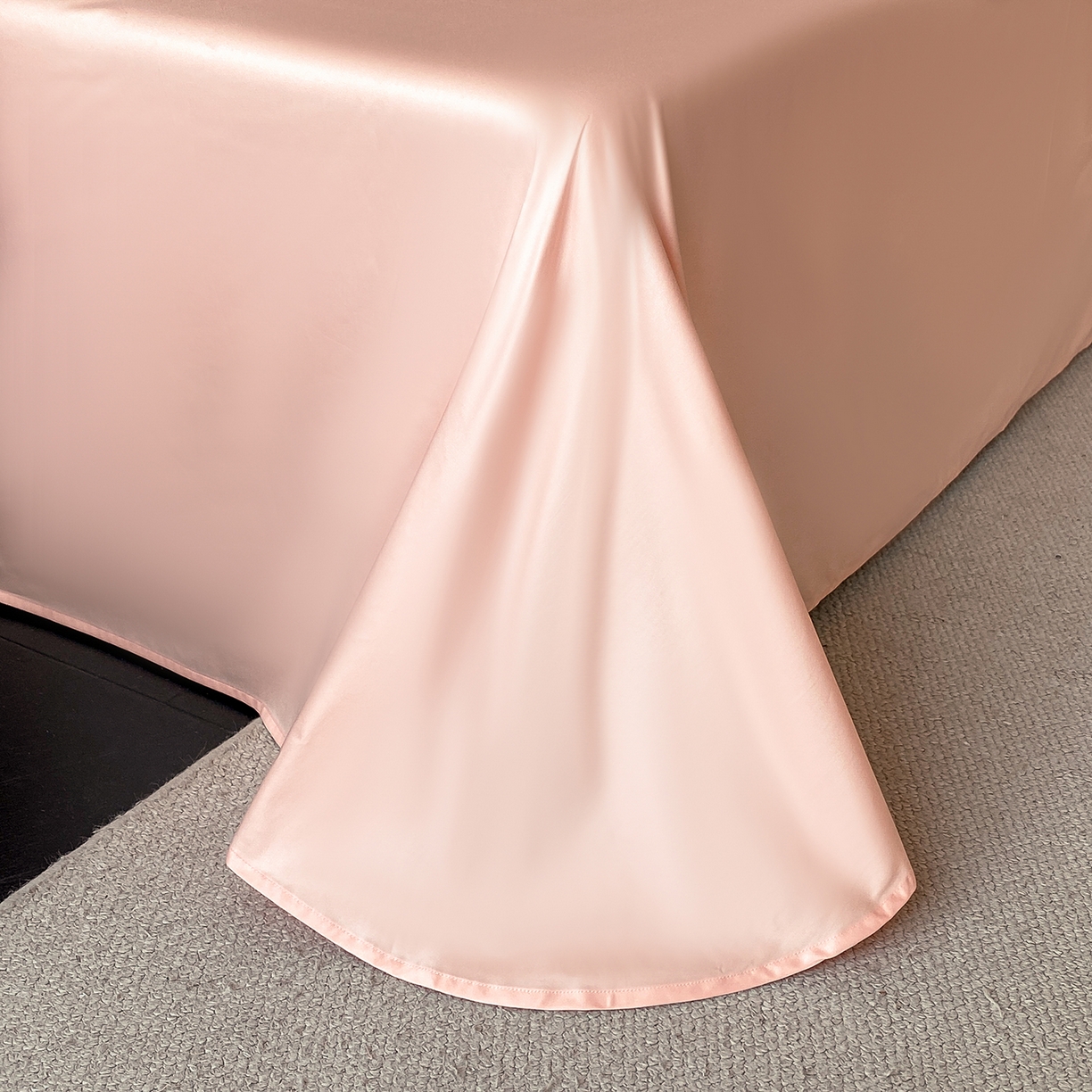 91家纺网 家纺一手货源 找家纺 置顶家纺 2026新款春夏乐芙亲肤提花刺绣系列四件套 乐芙-粉