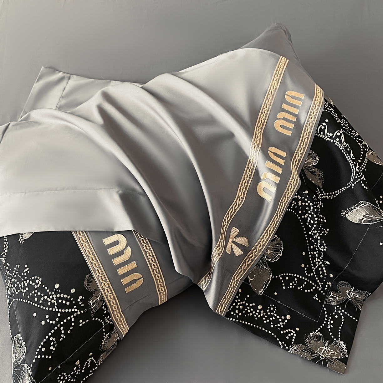 91家纺网 家纺一手货源 找家纺 置顶家纺 2026新款春夏乐芙亲肤提花刺绣系列四件套 乐芙-高级灰