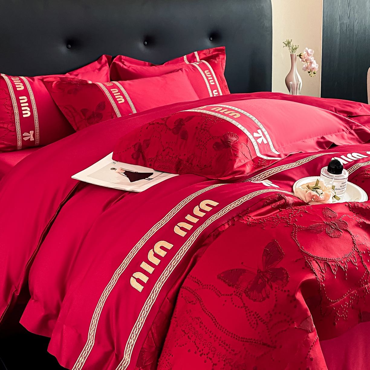 91家纺网 家纺一手货源 找家纺 置顶家纺 2026新款春夏乐芙亲肤提花刺绣系列四件套 乐芙-大红