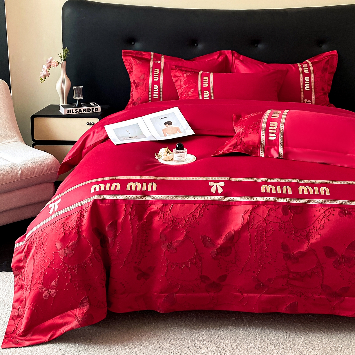 91家纺网 家纺一手货源 找家纺 置顶家纺 2026新款春夏乐芙亲肤提花刺绣系列四件套 乐芙-大红