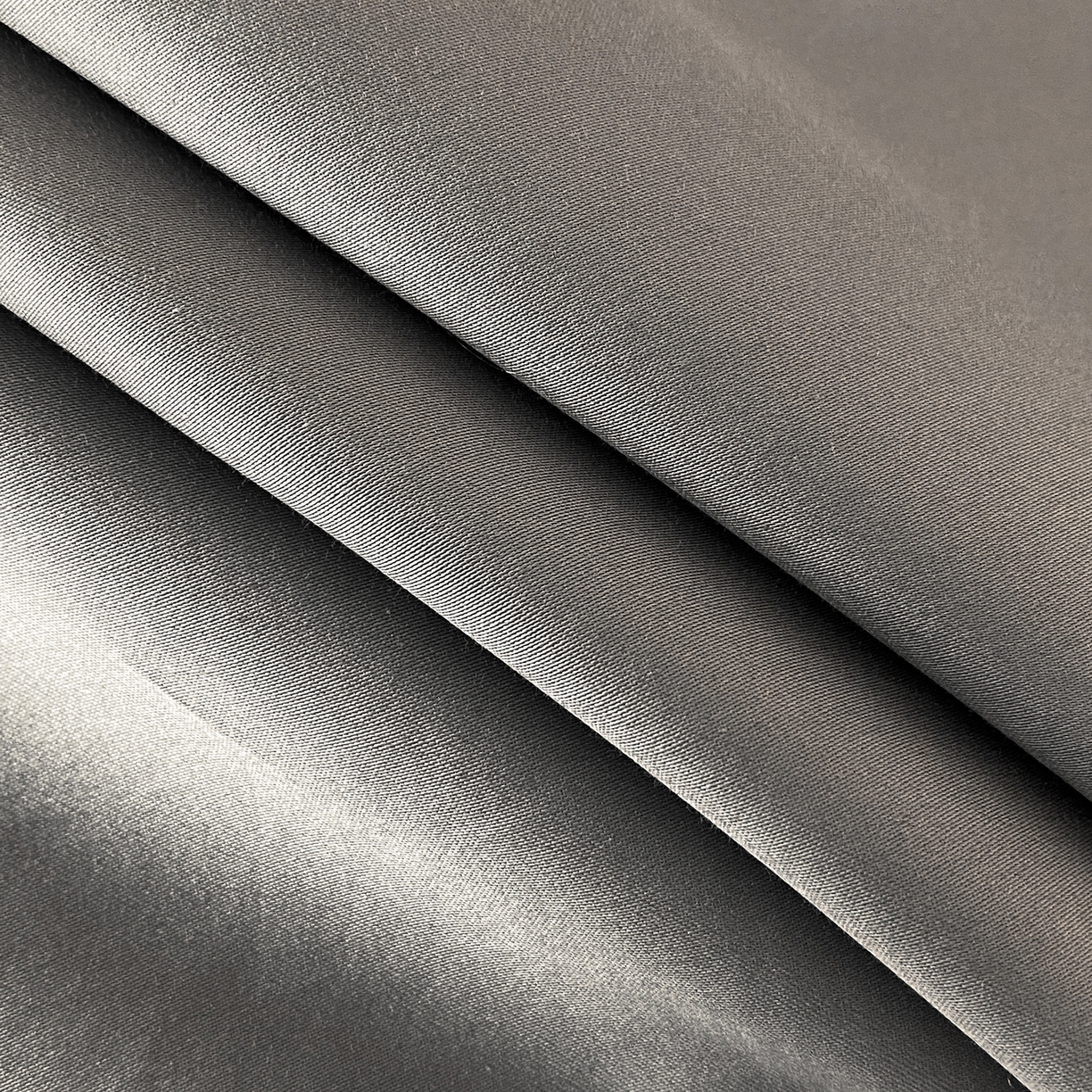 91家纺网 家纺一手货源 找家纺 置顶家纺 2026新款春夏乐芙亲肤提花刺绣系列四件套 乐芙-高级灰