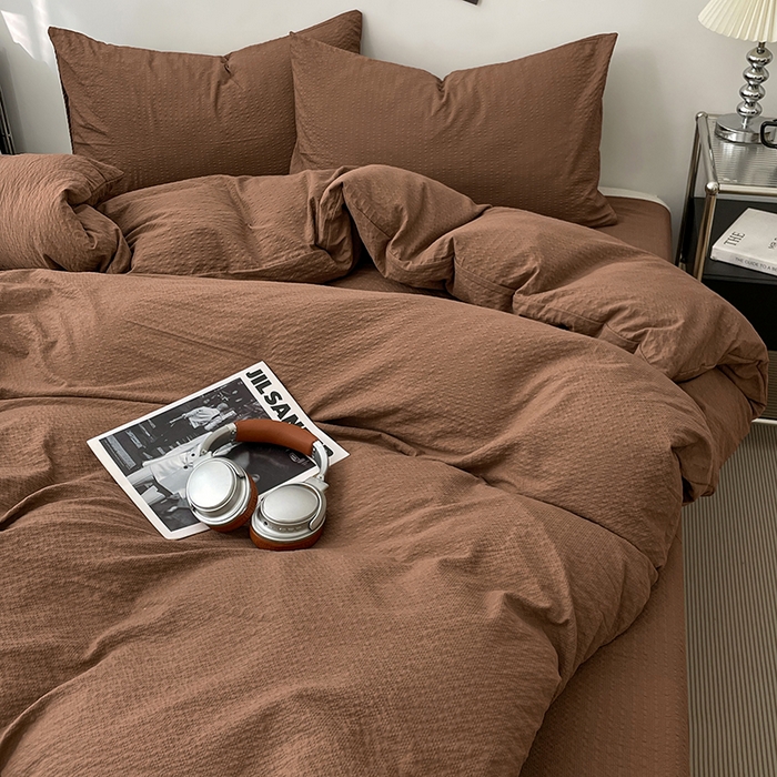 91家纺网 家纺一手货源 找家纺 卡迪熊家纺 2026新款软糯泡芙纱纯色四件套 泡芙-焦糖浓棕