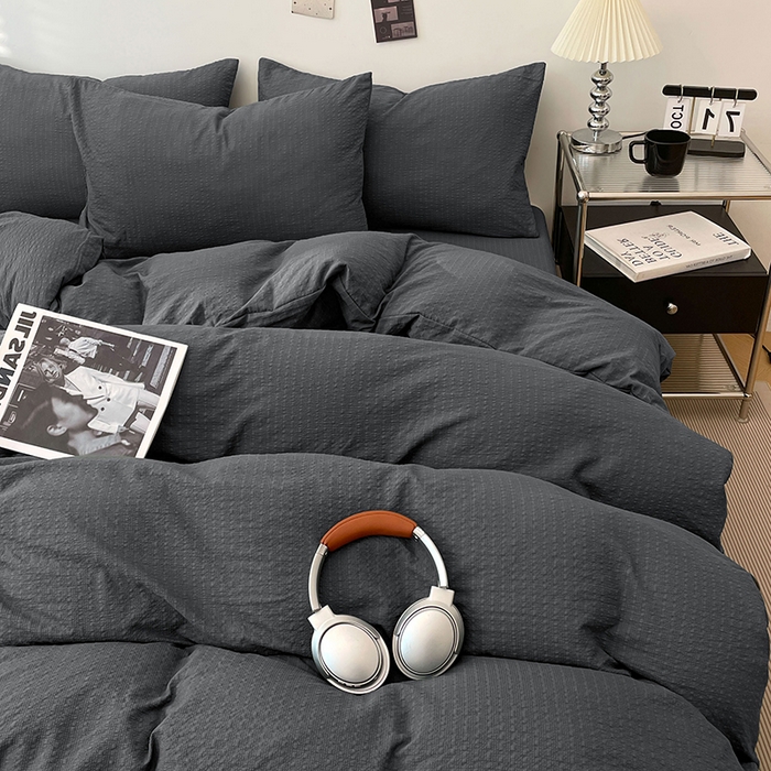 91家纺网 家纺一手货源 找家纺 卡迪熊家纺 2026新款软糯泡芙纱纯色四件套 泡芙-暮云灰寂