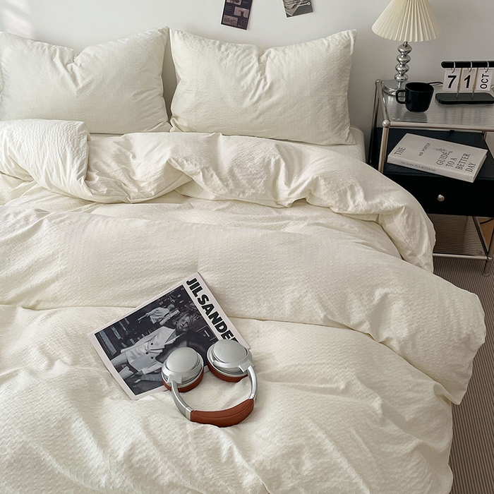 91家纺网 家纺一手货源 找家纺 卡迪熊家纺 2026新款软糯泡芙纱纯色四件套 泡芙-奶霜米白