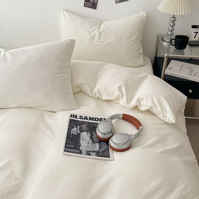 91家纺网 家纺一手货源 找家纺 卡迪熊家纺 2026新款软糯泡芙纱纯色四件套 泡芙-奶霜米白